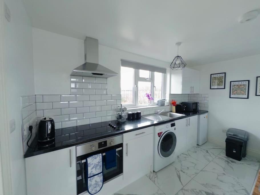 Ideal Studio Loft 30Min To Central Londres Extérieur photo