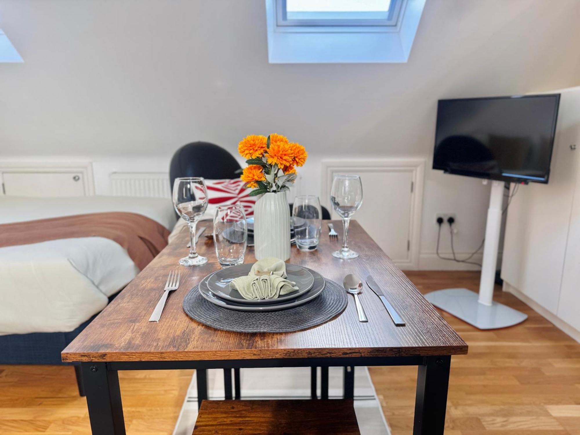 Ideal Studio Loft 30Min To Central Londres Extérieur photo
